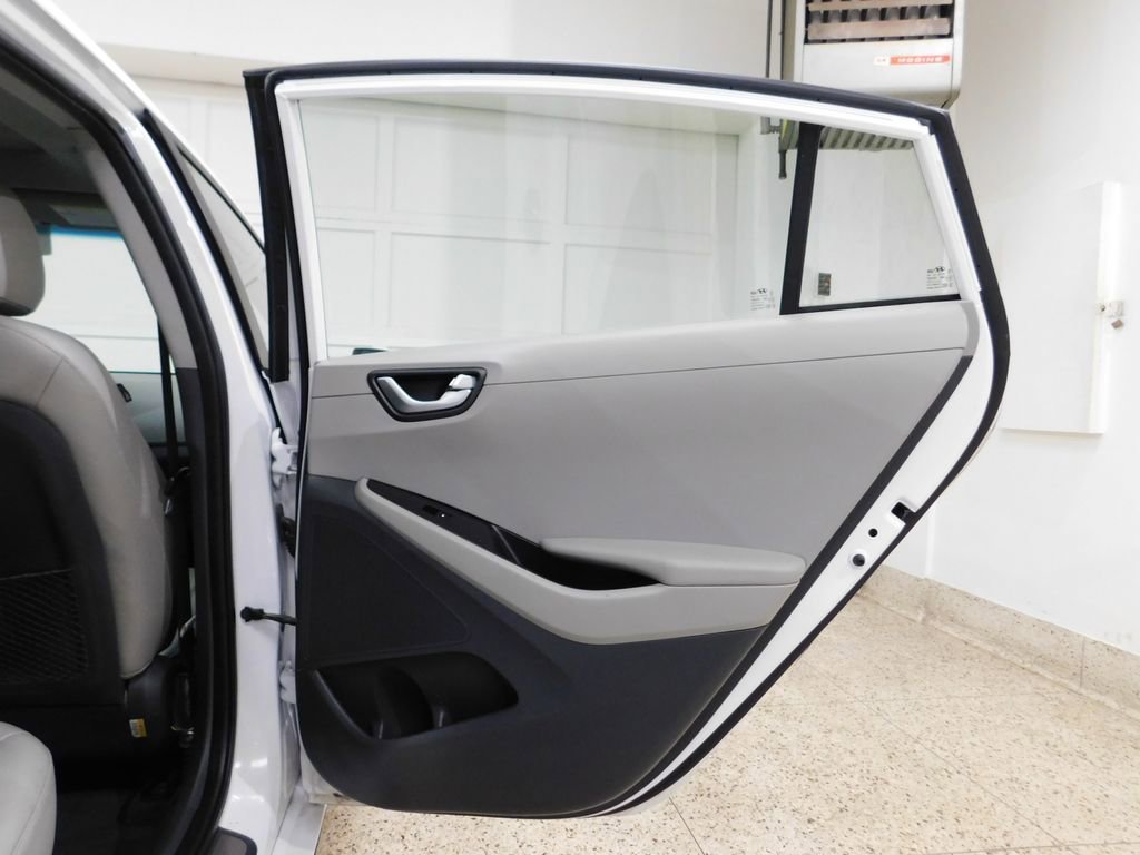 Used 2018 Hyundai Ioniq Limited FWD image 87