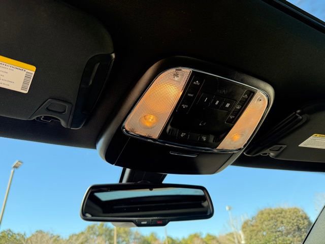 Used 2022 Chrysler 300 S image 26