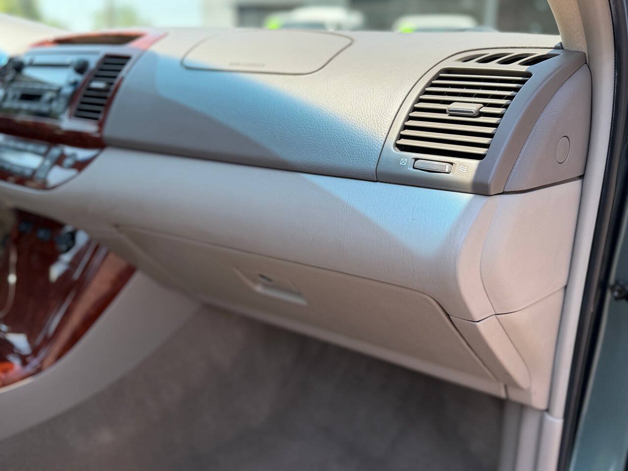 Used 2006 Toyota Camry XLE w/ VSC & Side Airbag Pkg FWD image 70