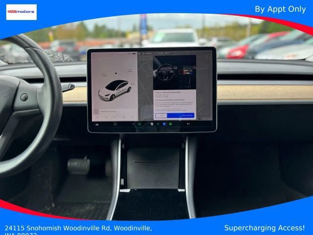Used 2018 Tesla Model 3 Mid Range image 16