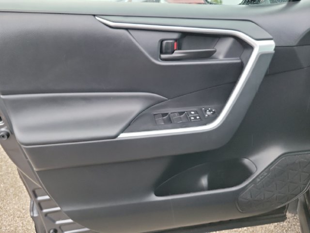 Used 2024 Toyota RAV4 LE FWD image 12