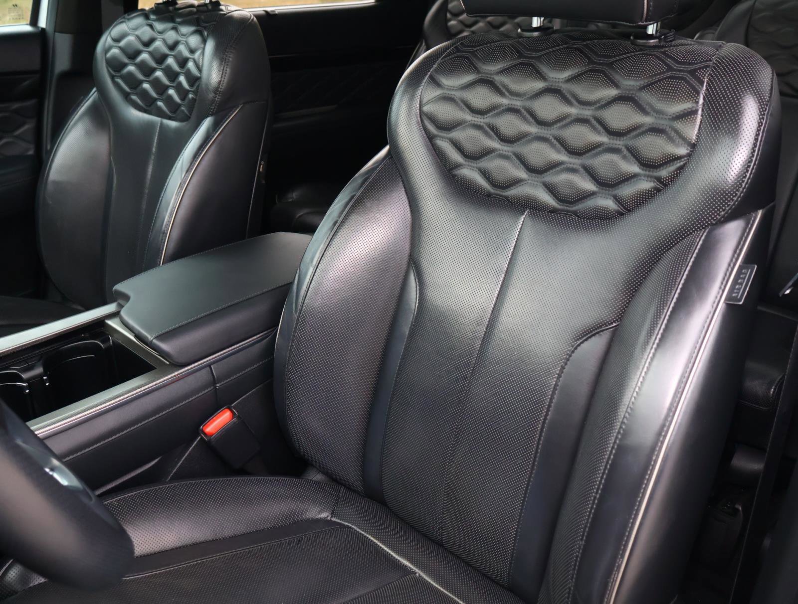 Used 2022 Hyundai Palisade Calligraphy image 14