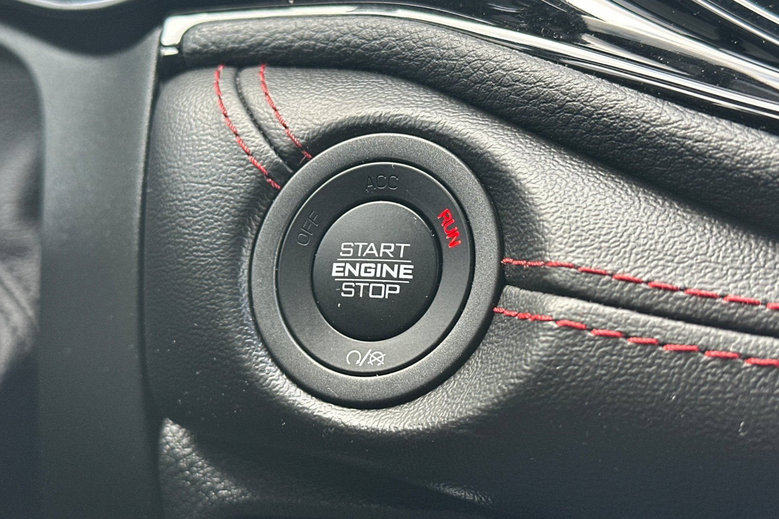 Used 2025 Dodge Durango GT AWD/4WD image 23