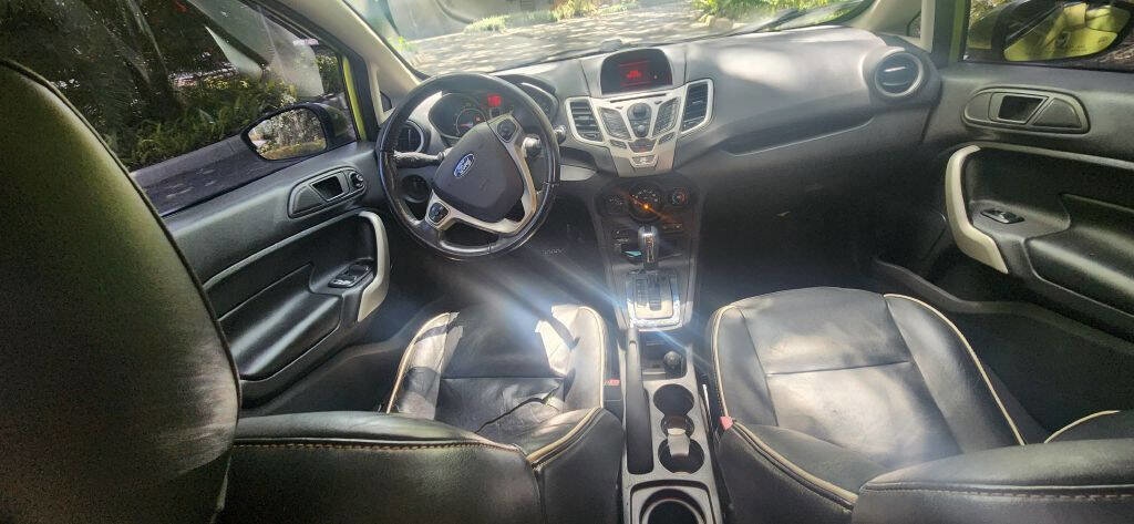 Used 2011 Ford Fiesta SES w/ 301A Rapid Spec Order Code FWD image 9