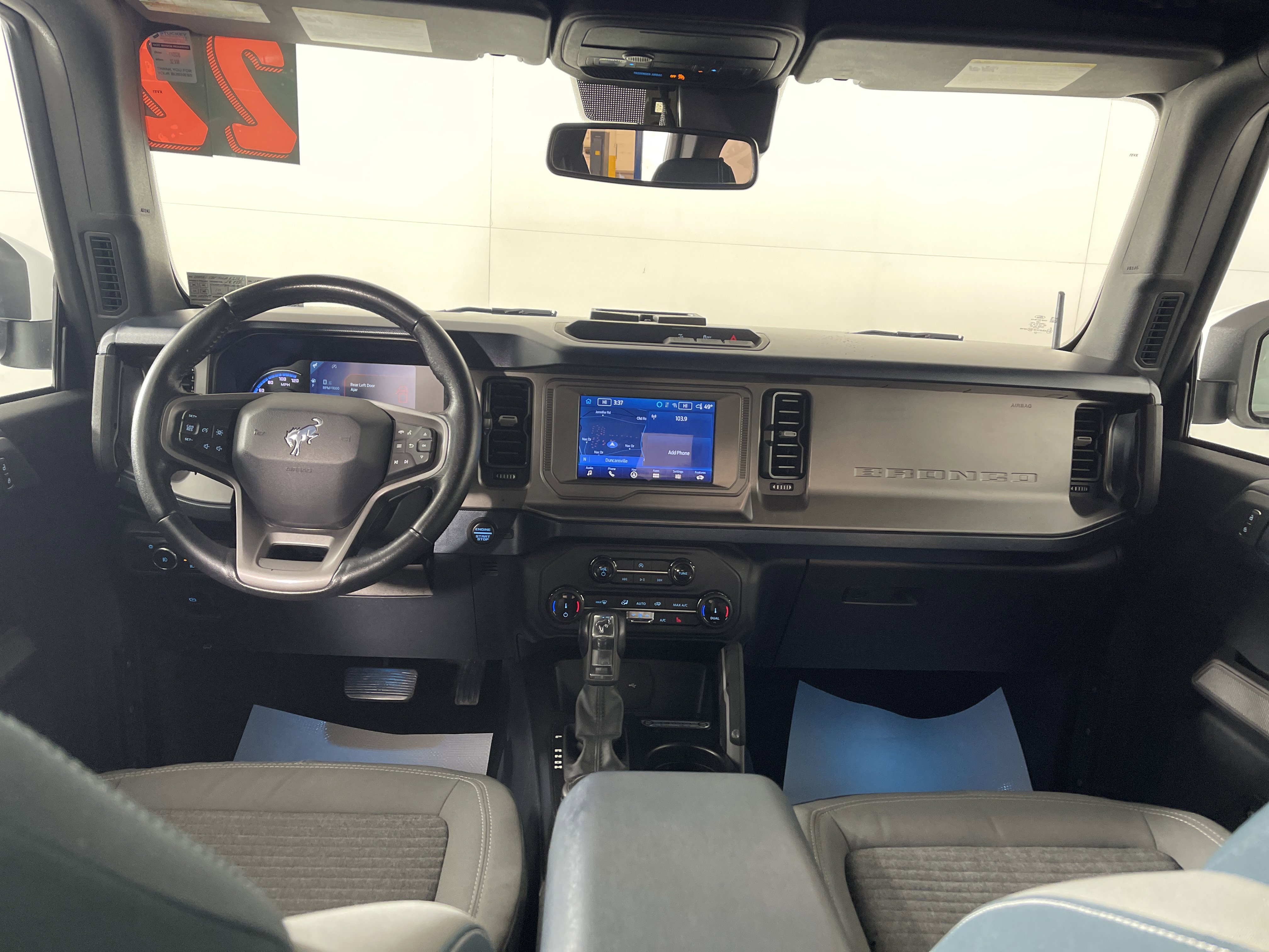 Used 2022 Ford Bronco Outer Banks image 14