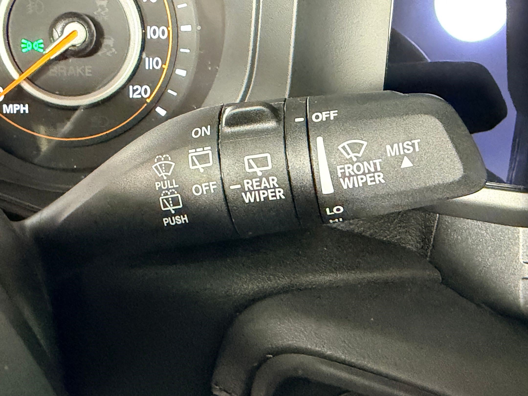 Used 2024 Jeep Wrangler Unlimited Rubicon AWD/4WD image 28