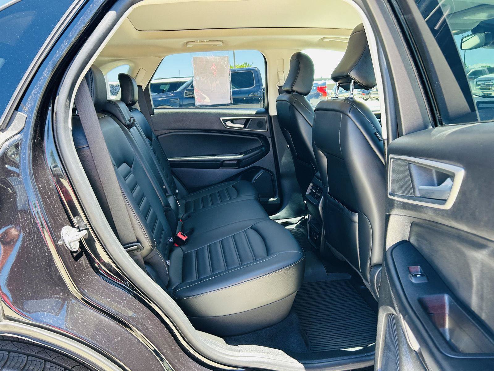 Used 2024 Ford Edge SEL w/ Convenience Package AWD/4WD image 31