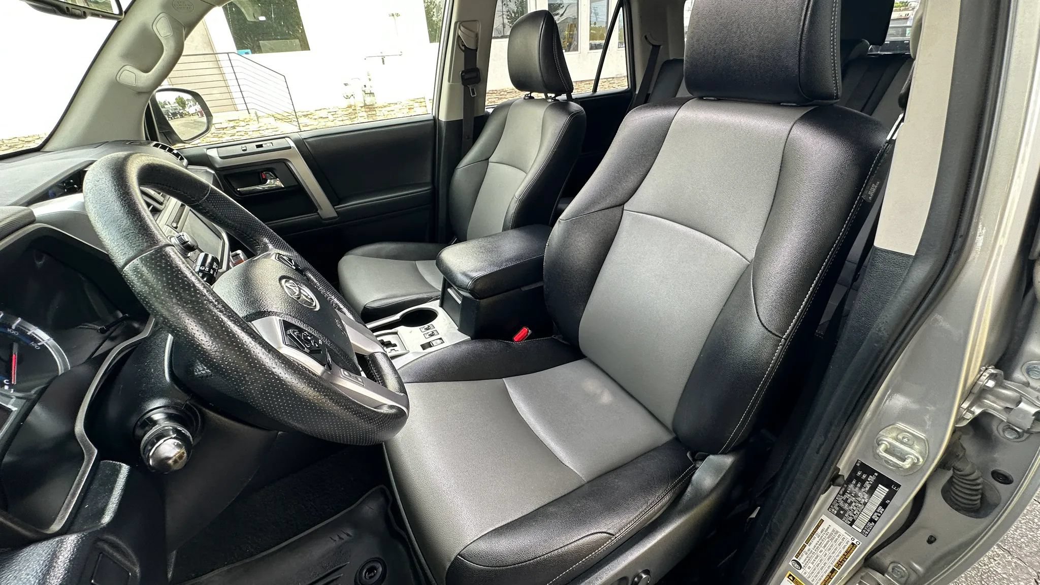 Used 2018 Toyota 4Runner SR5 Premium AWD/4WD image 14