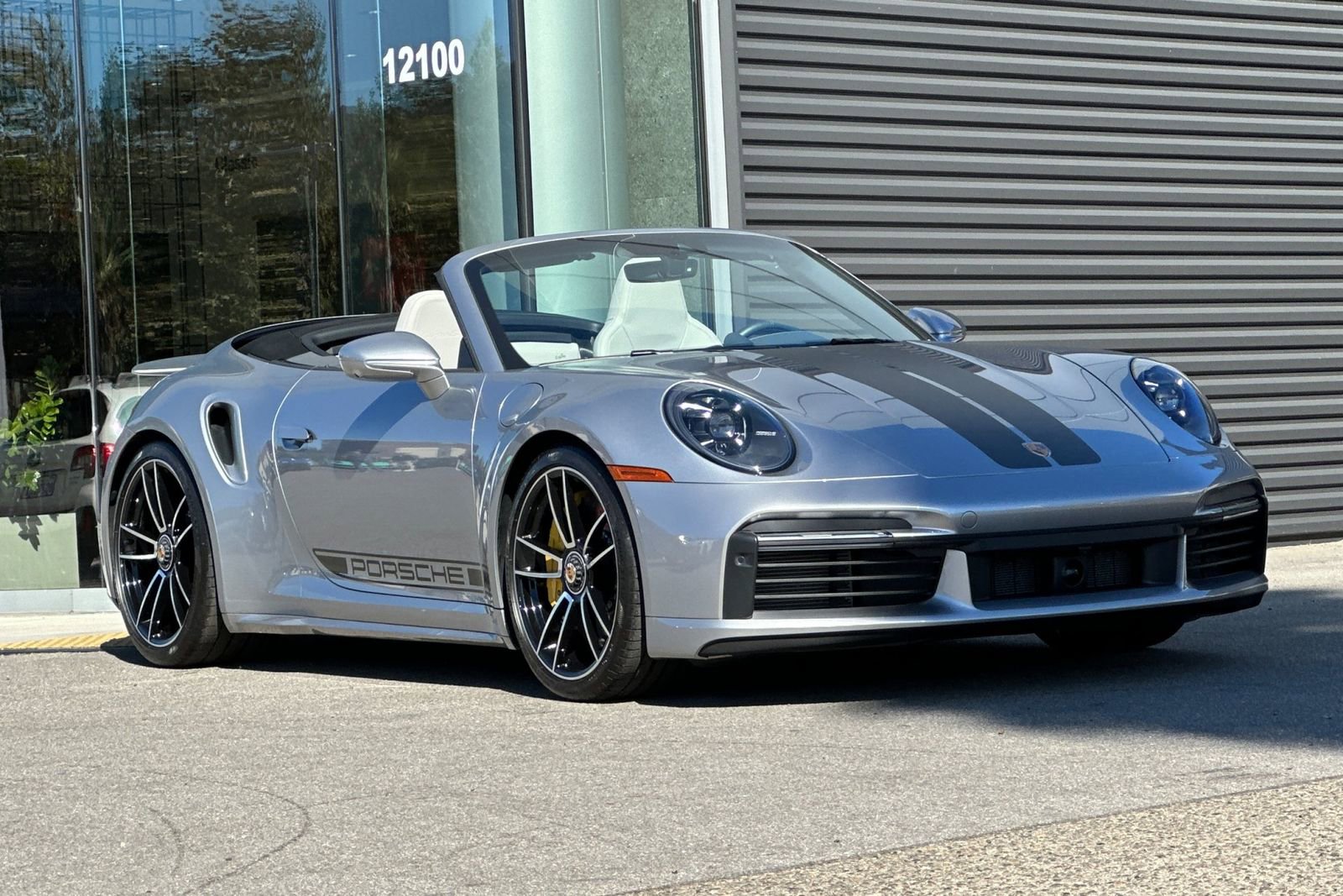 Used 2022 Porsche 911 Turbo S image 10