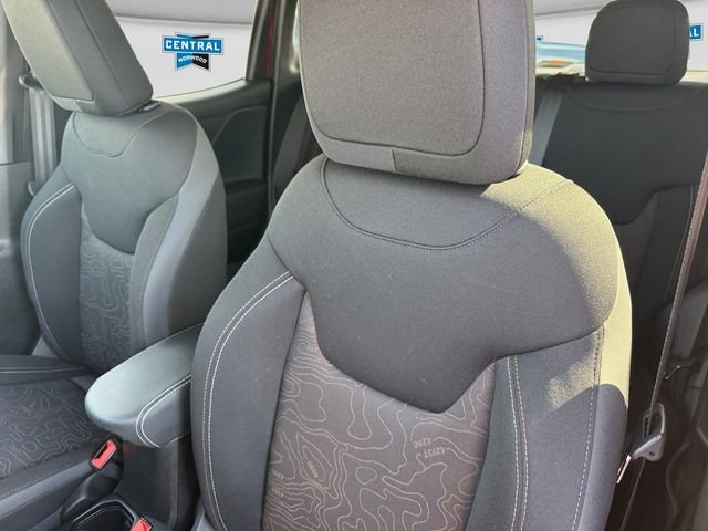 Used 2023 Jeep Renegade Latitude AWD/4WD image 15