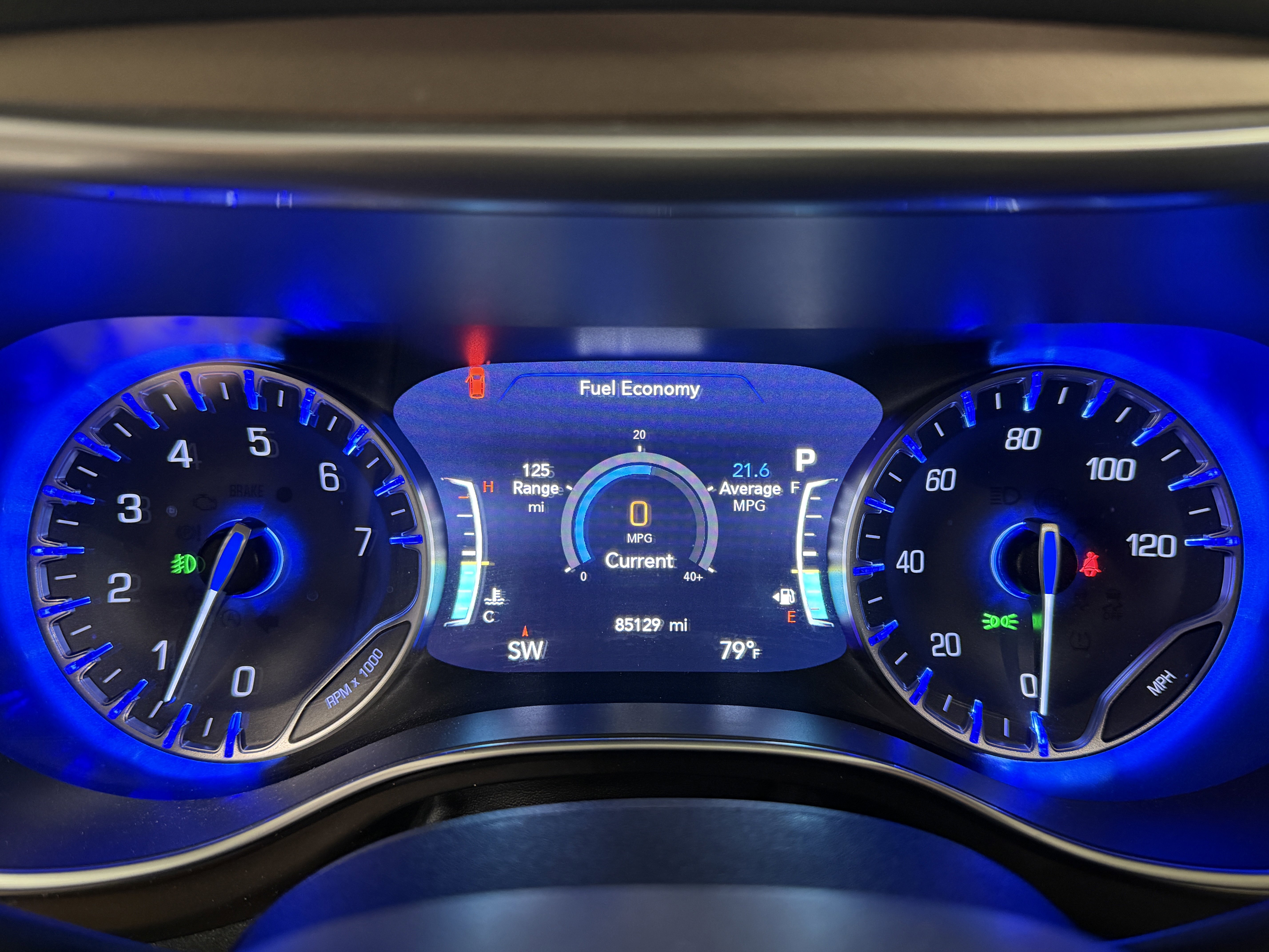 Used 2019 Chrysler Pacifica Touring-L Plus w/ Tire & Wheel Group image 17