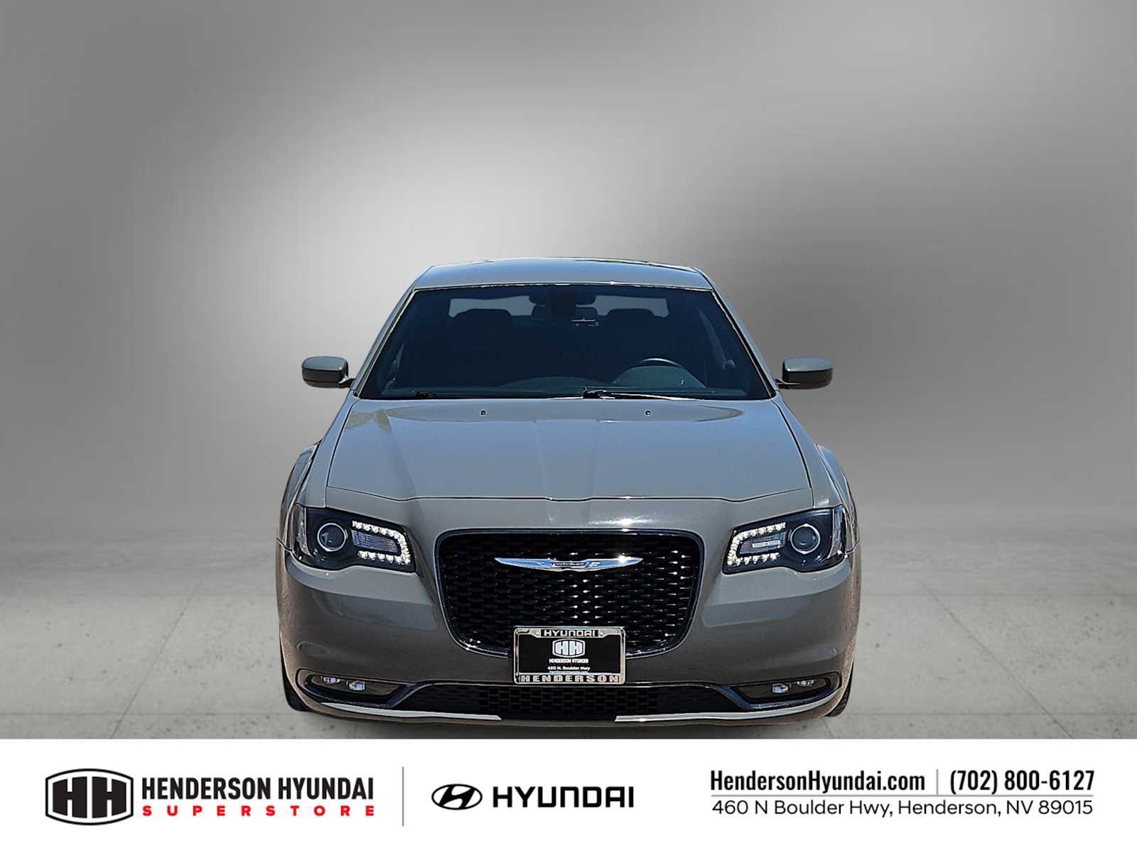 Used 2018 Chrysler 300 S w/ Beats Audio Group RWD image 3
