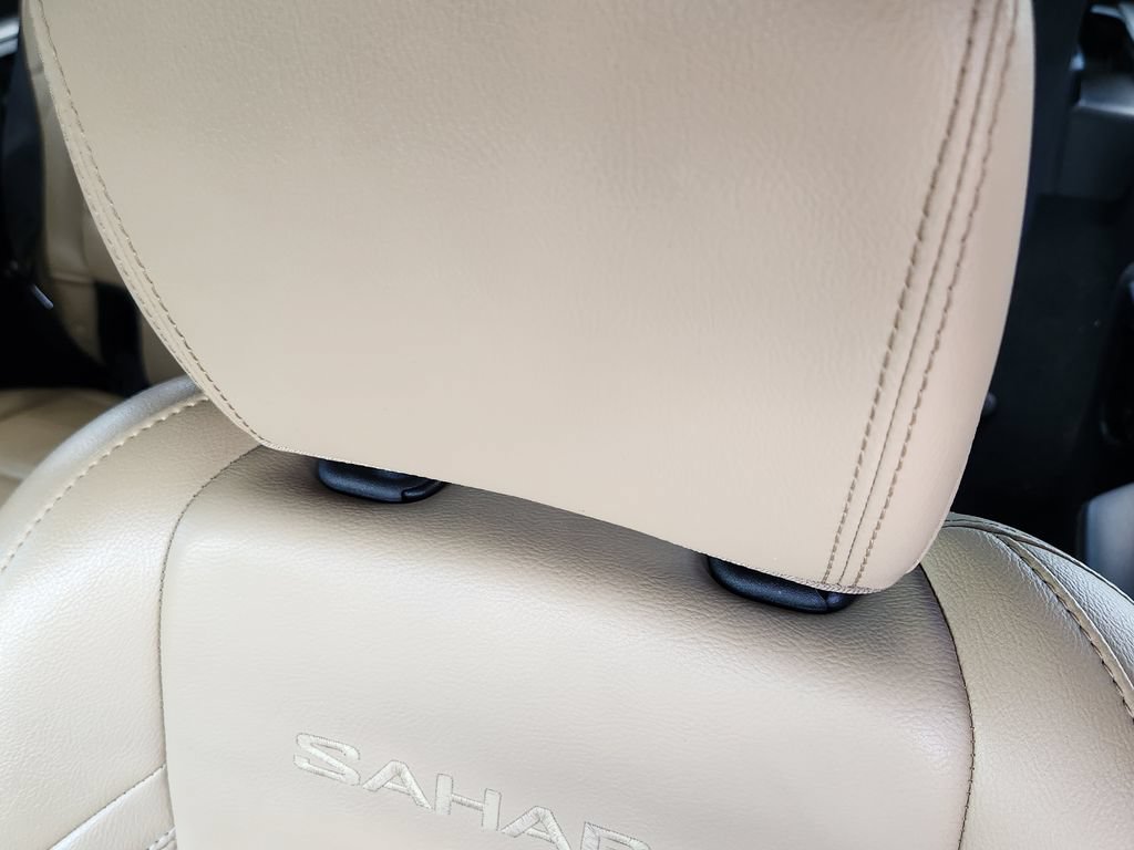 Used 2018 Jeep Wrangler Unlimited Sahara AWD/4WD image 6