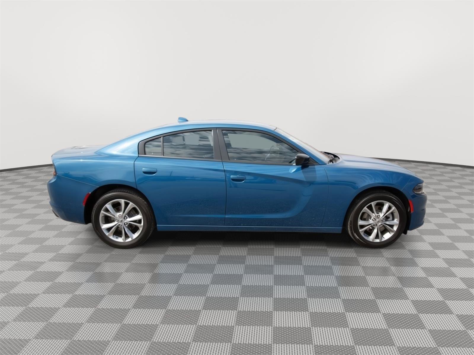 Used 2023 Dodge Charger SXT image 17