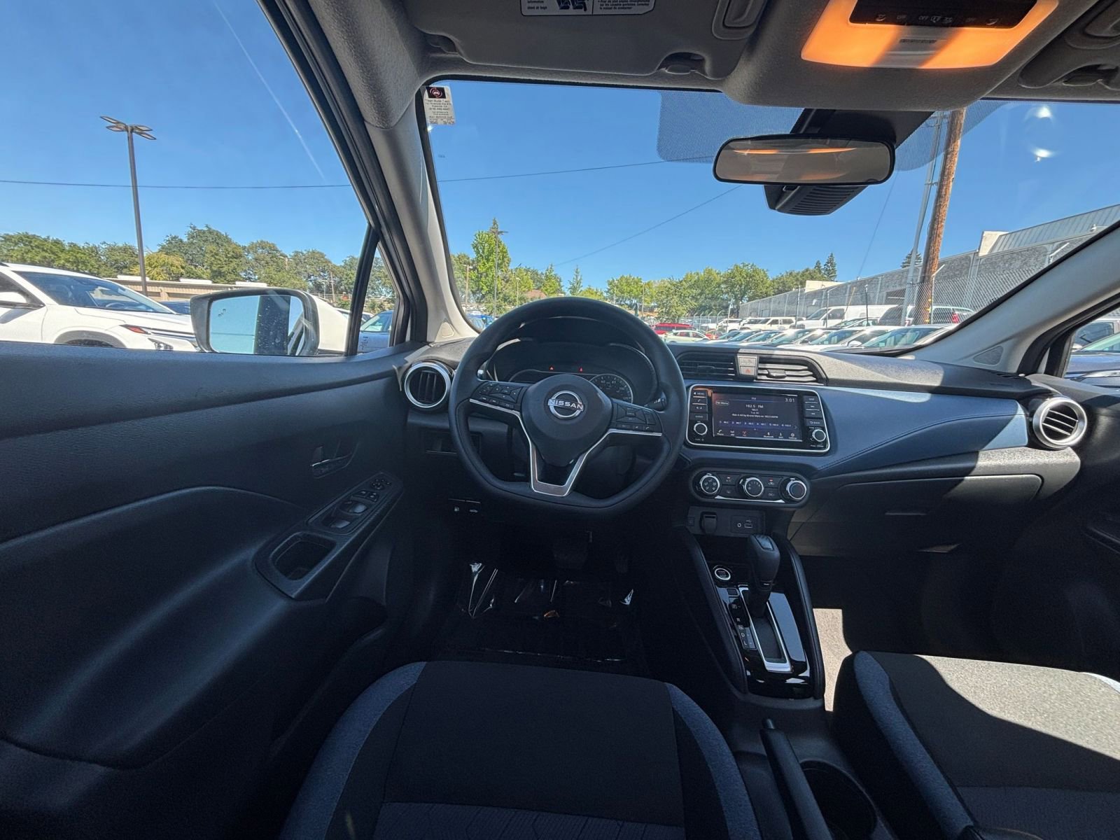 Used 2025 Nissan Versa SV FWD image 32