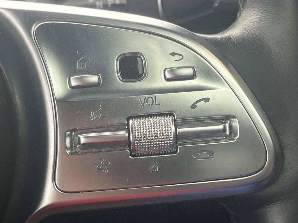 Used 2023 Mercedes-Benz G 550 image 32