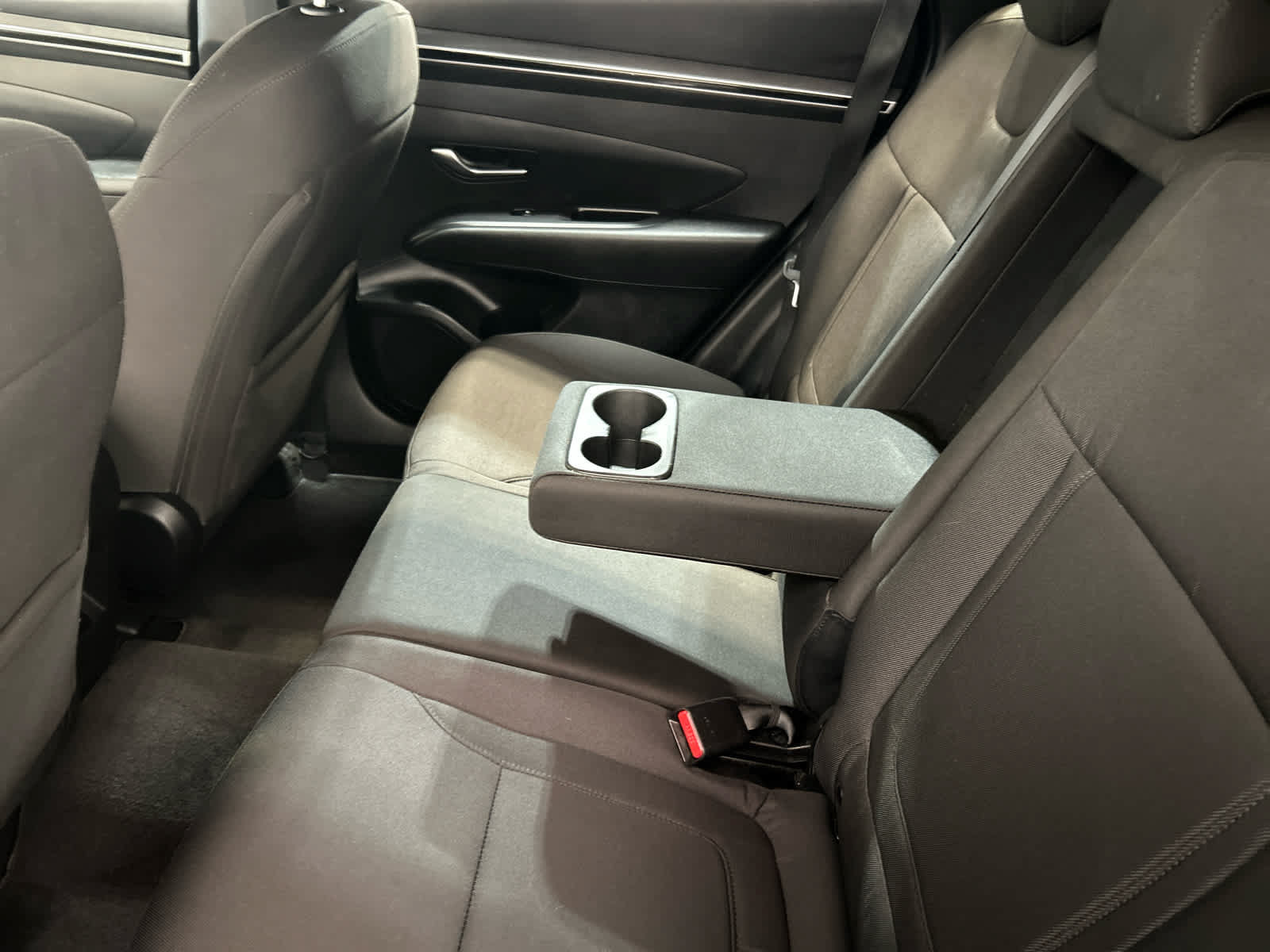 Used 2022 Hyundai Tucson SEL w/ Cargo Package AWD/4WD image 9