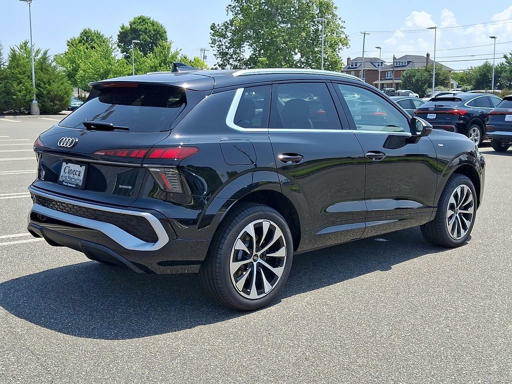 New 2026 Audi Q3 quattro 2.0T AWD/4WD image 7