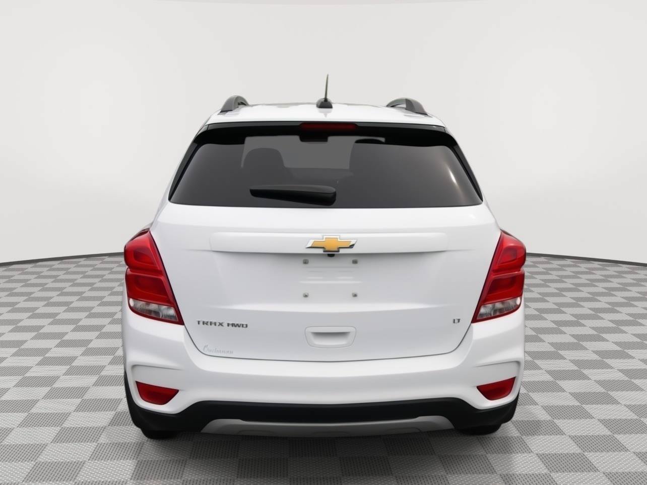 Used 2019 Chevrolet Trax LT w/ LT Convenience Package AWD/4WD image 6