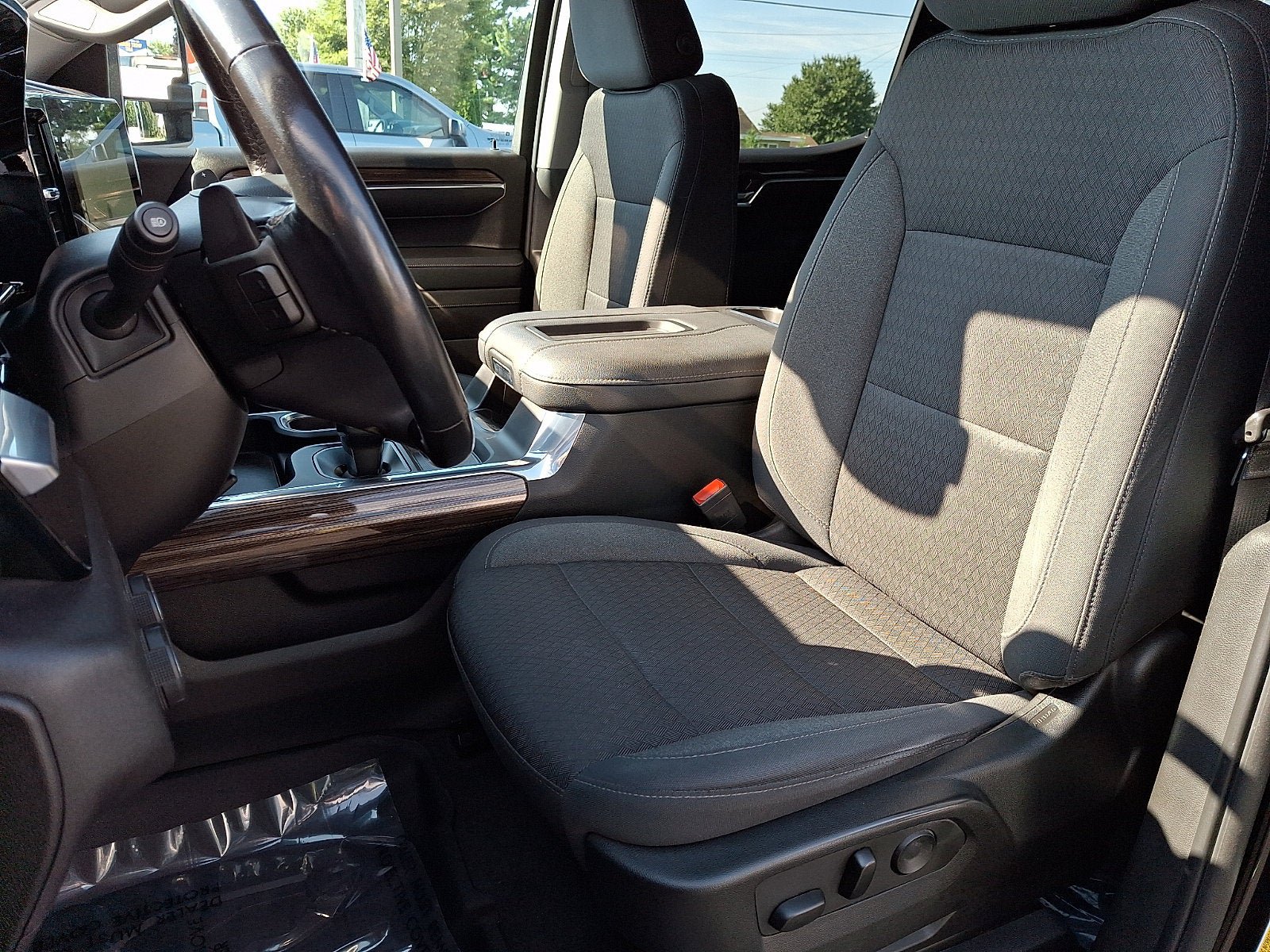 Used 2022 Chevrolet Silverado 1500 RST w/ Convenience Package II AWD/4WD image 13