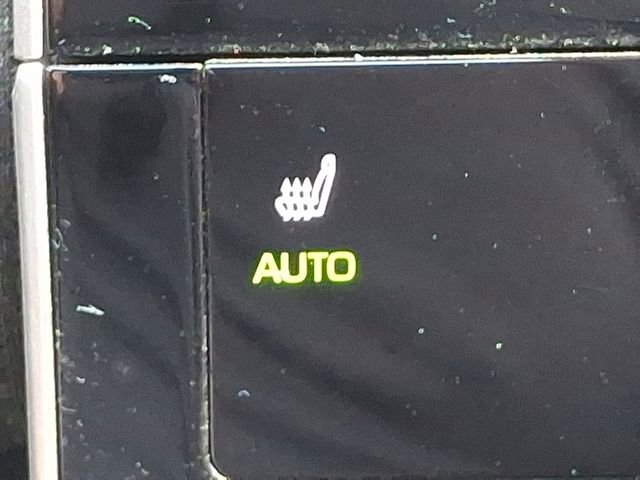 Used 2023 Subaru Solterra Premium image 29