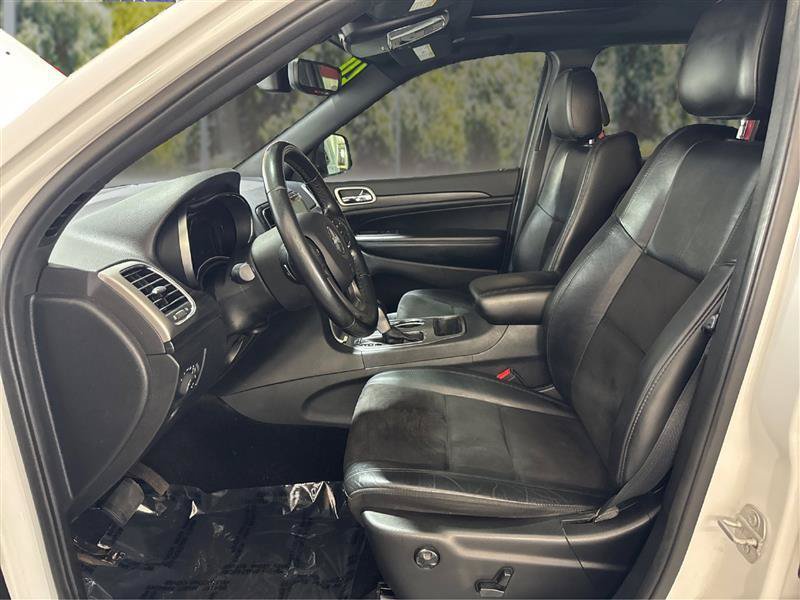 Used 2020 Jeep Grand Cherokee Altitude AWD/4WD image 9