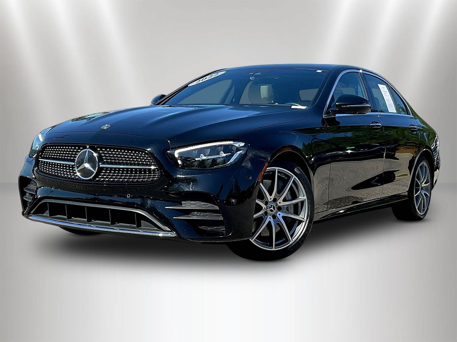 Used 2022 Mercedes-Benz E 350 Sedan image 3