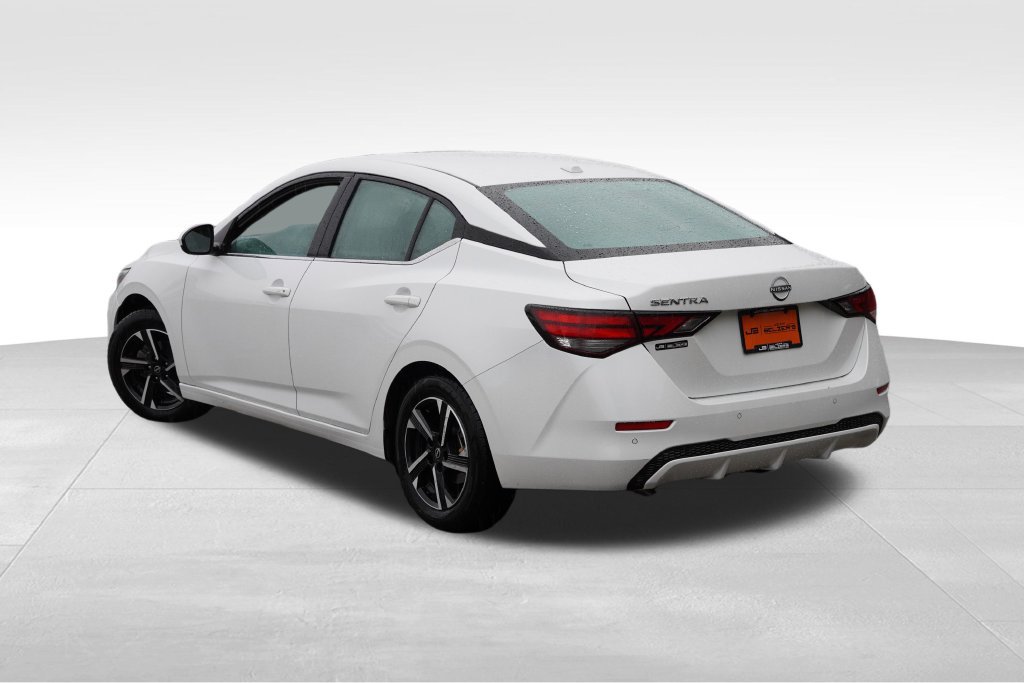 Used 2025 Nissan Sentra SV FWD image 7