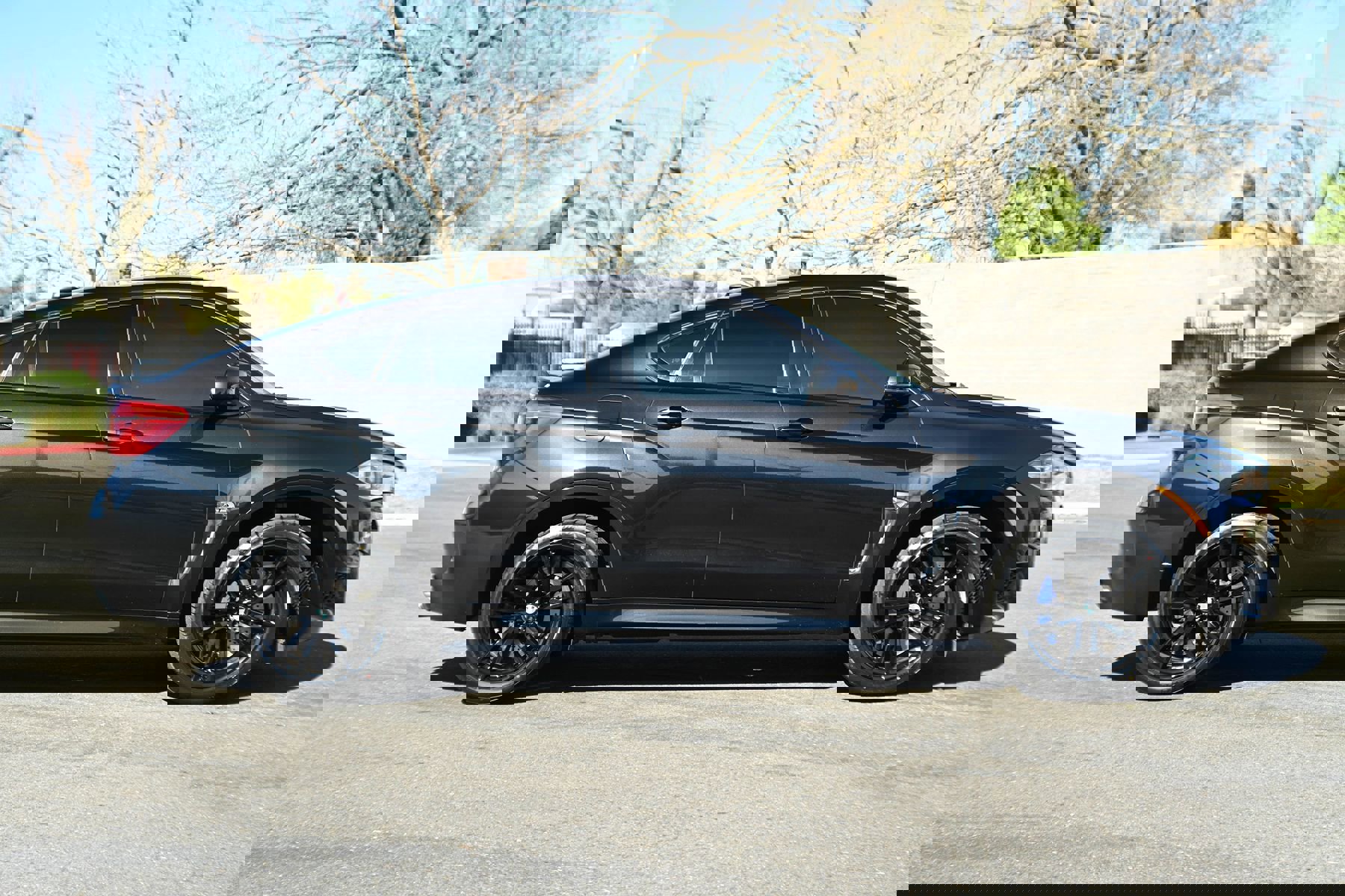 Used 2015 BMW X6 M image 8