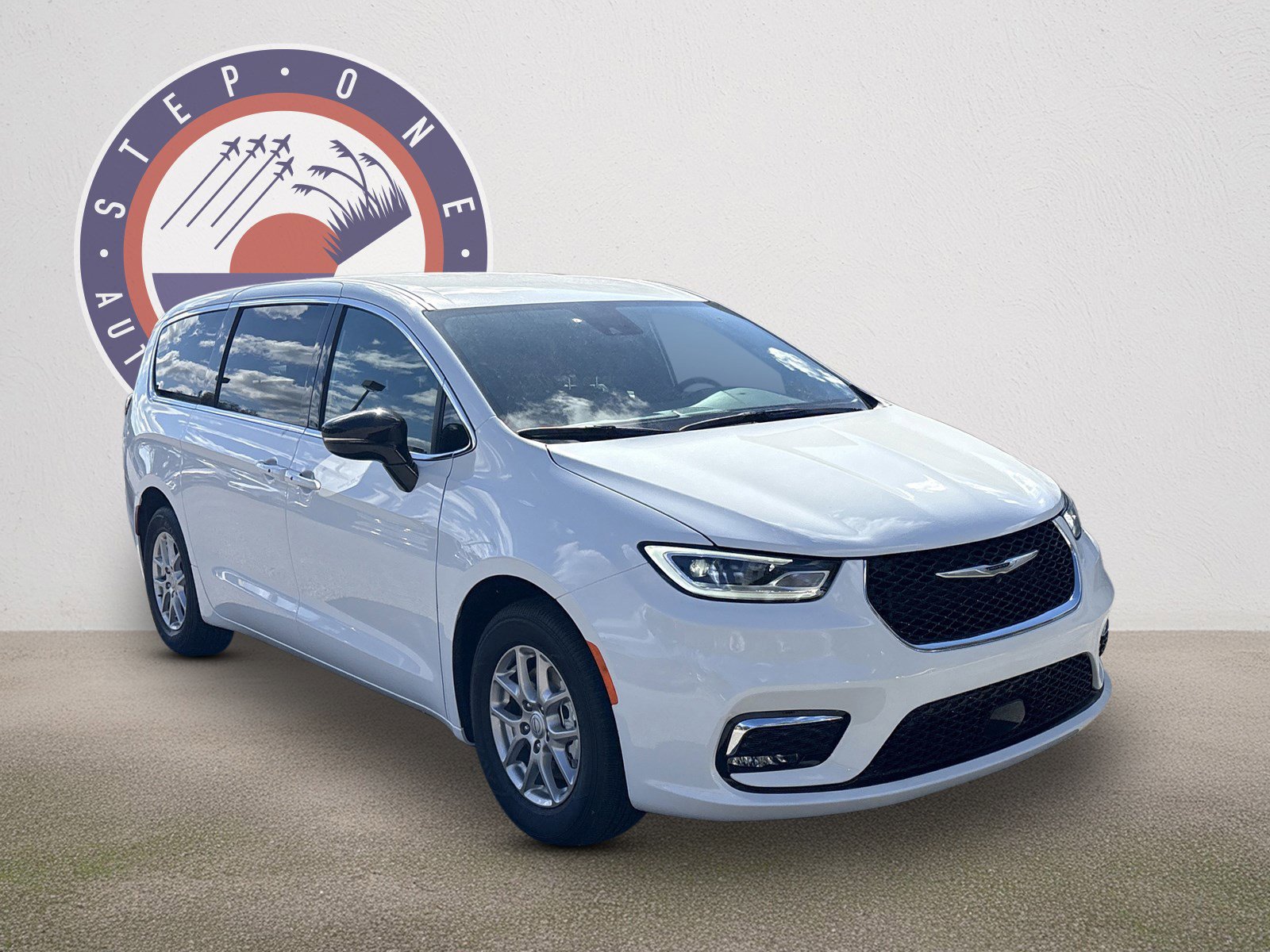 New 2026 Chrysler Pacifica Select 360° Tour