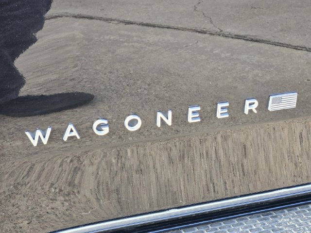 Certified 2024 Jeep Wagoneer Series III AWD/4WD image 12