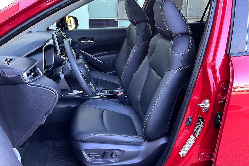 Certified 2022 Toyota Corolla Cross XLE w/ Convenience Package image 21