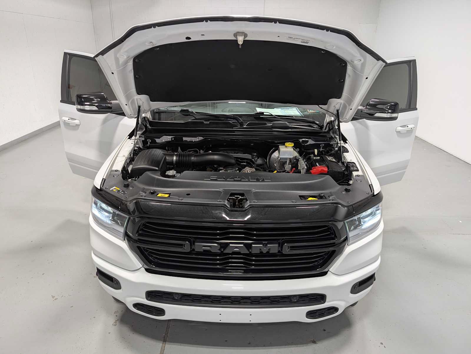 Used 2021 RAM 1500 Laramie w/ Night Edition AWD/4WD image 13
