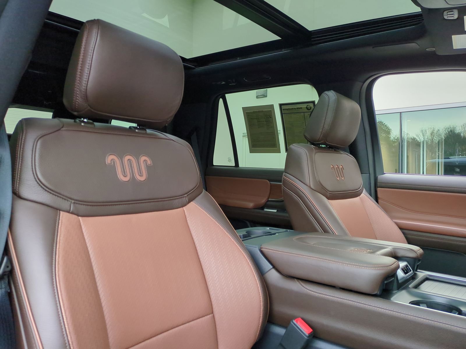 Used 2025 Ford Expedition King Ranch image 35