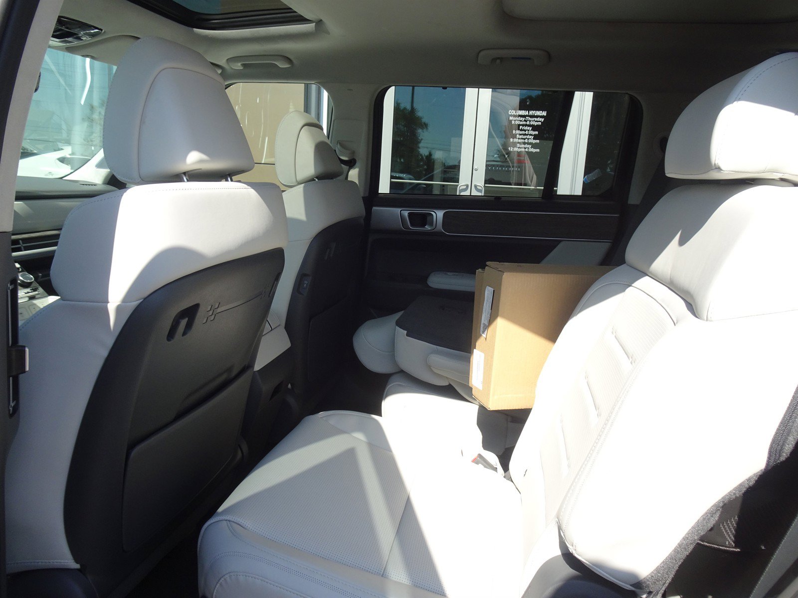 New 2025 Hyundai Santa Fe Calligraphy AWD/4WD image 11