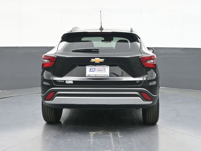 New 2026 Chevrolet Trax LT w/ Driver Confidence Package FWD image 10