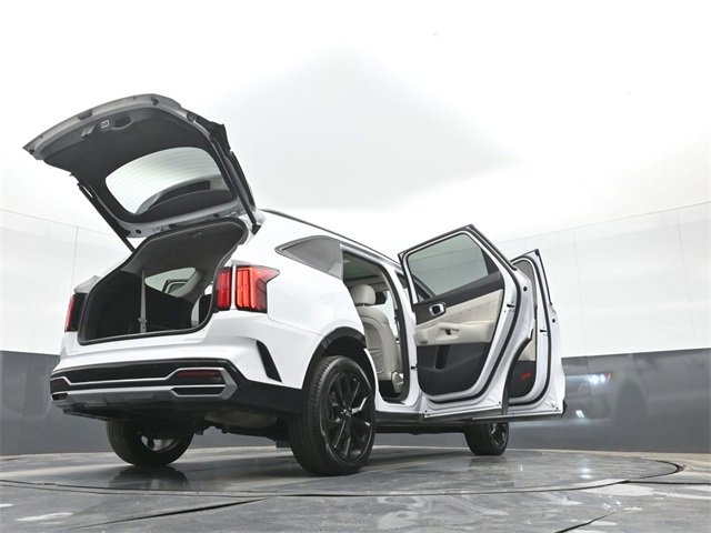 Used 2022 Kia Sorento SX image 59