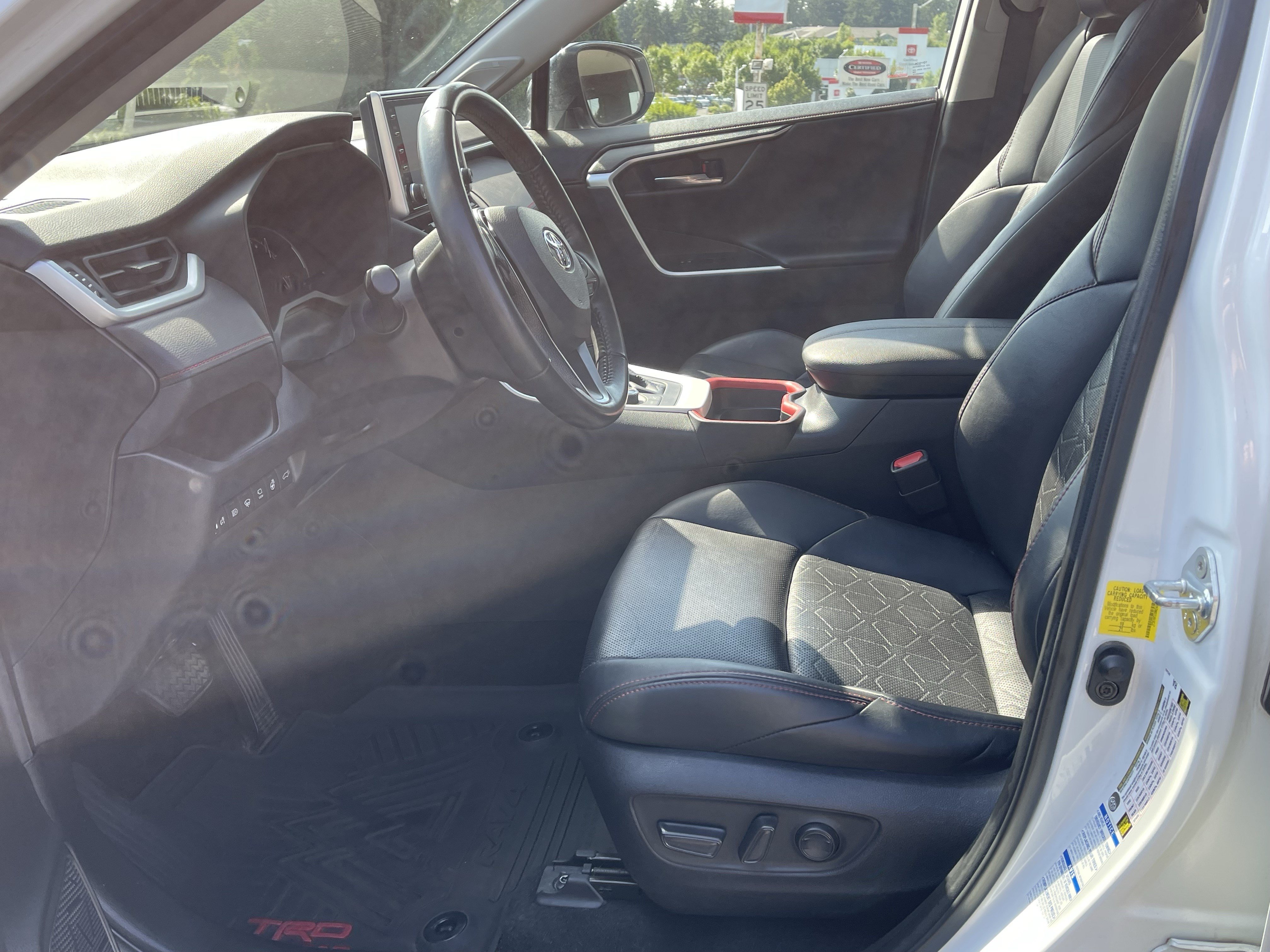 Certified 2021 Toyota RAV4 TRD Off-Road AWD/4WD image 10