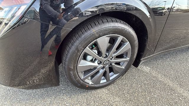 New 2026 Nissan Sentra SL w/ Floor Mat Package FWD image 9