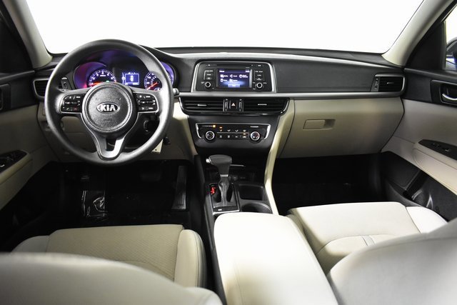 Used 2016 Kia Optima LX image 24