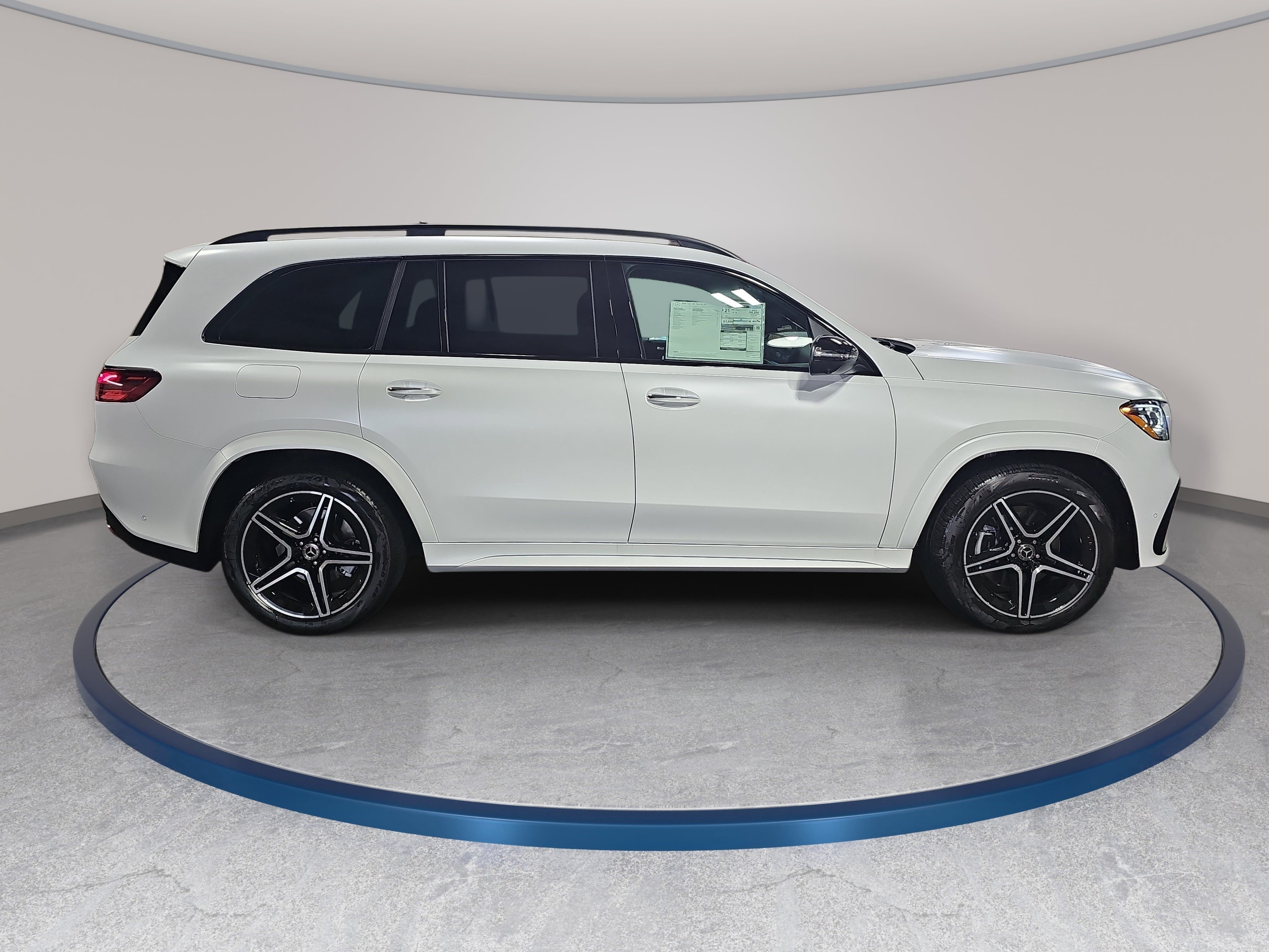 New 2026 Mercedes-Benz GLS 450 4MATIC image 4