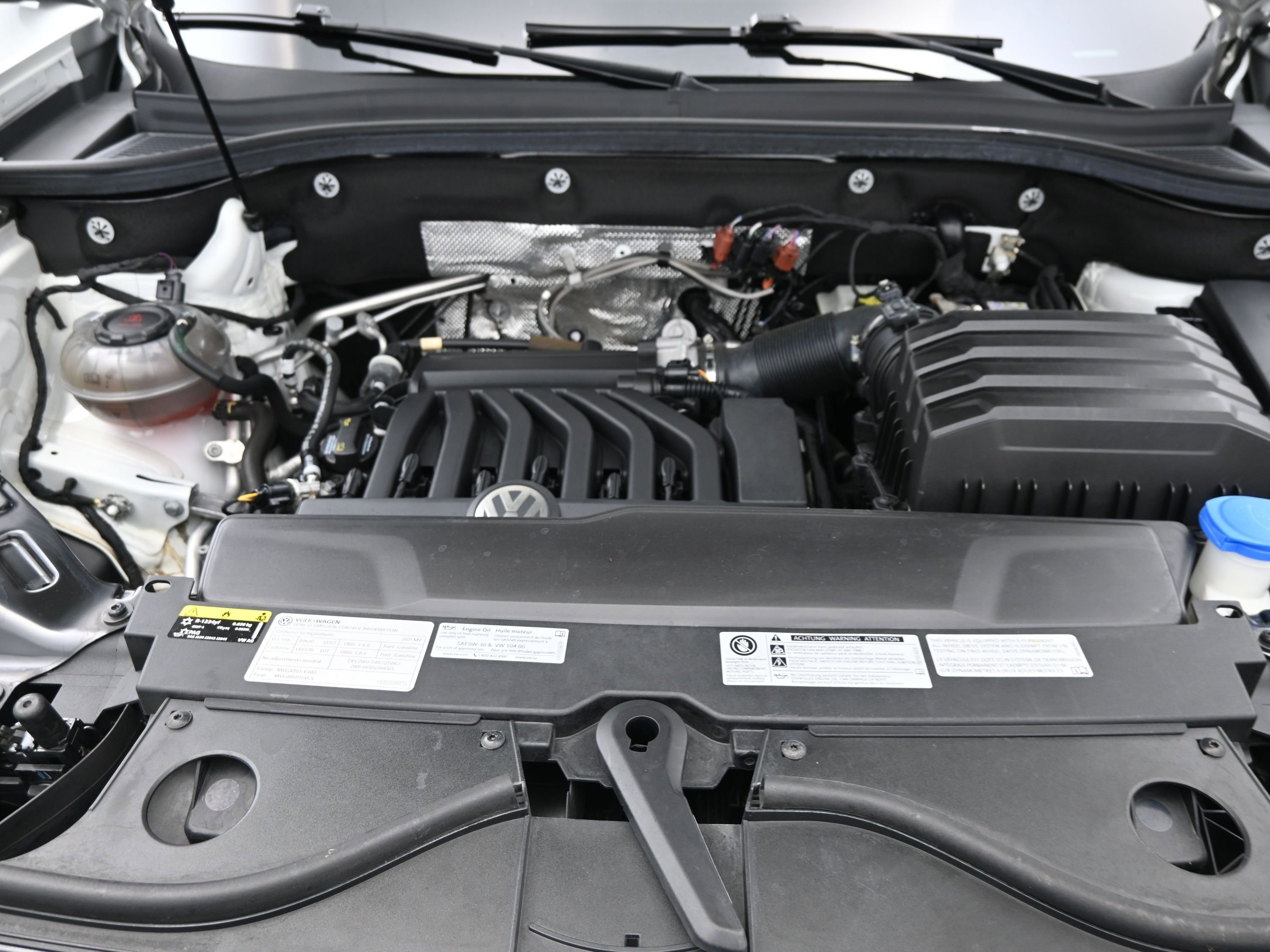 Used 2021 Volkswagen Atlas SEL Premium image 22