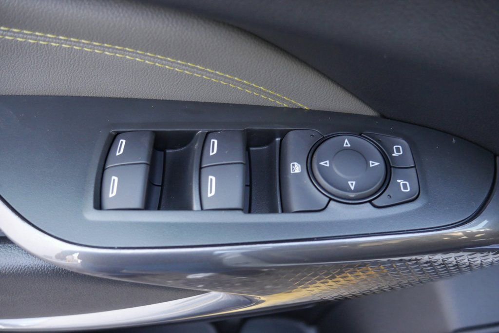 New 2026 Chevrolet Trax ACTIV w/ Sunroof Package image 30