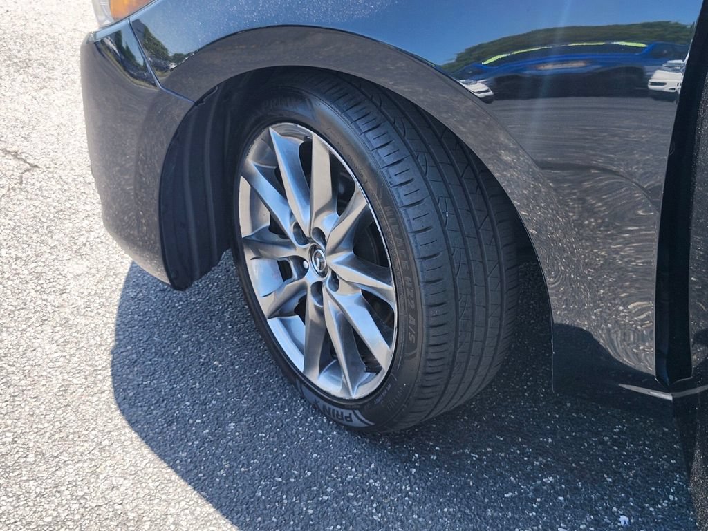 Used 2018 MAZDA MAZDA3 Grand Touring FWD image 33