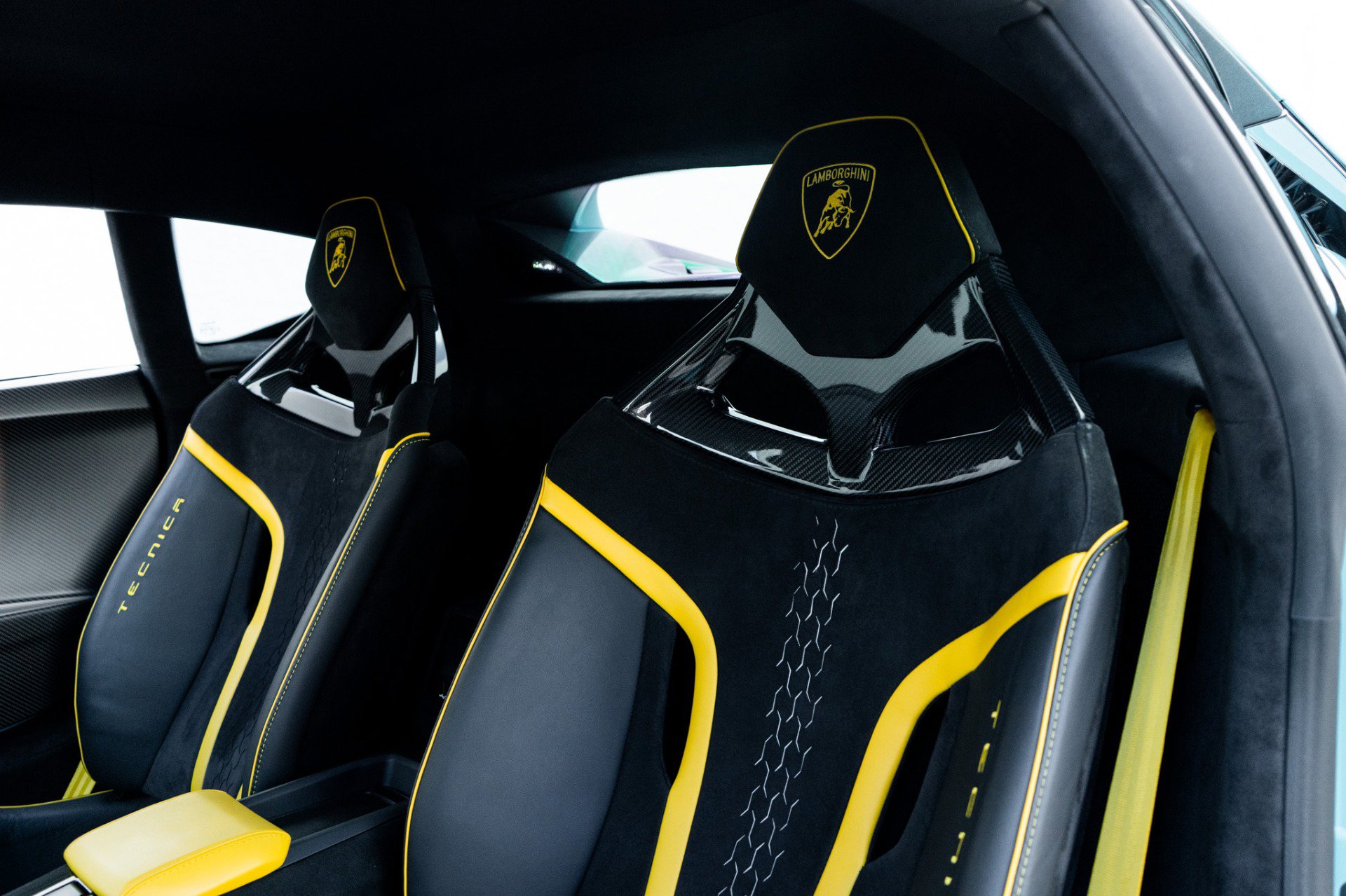 Used 2023 Lamborghini Huracan Tecnica RWD image 23