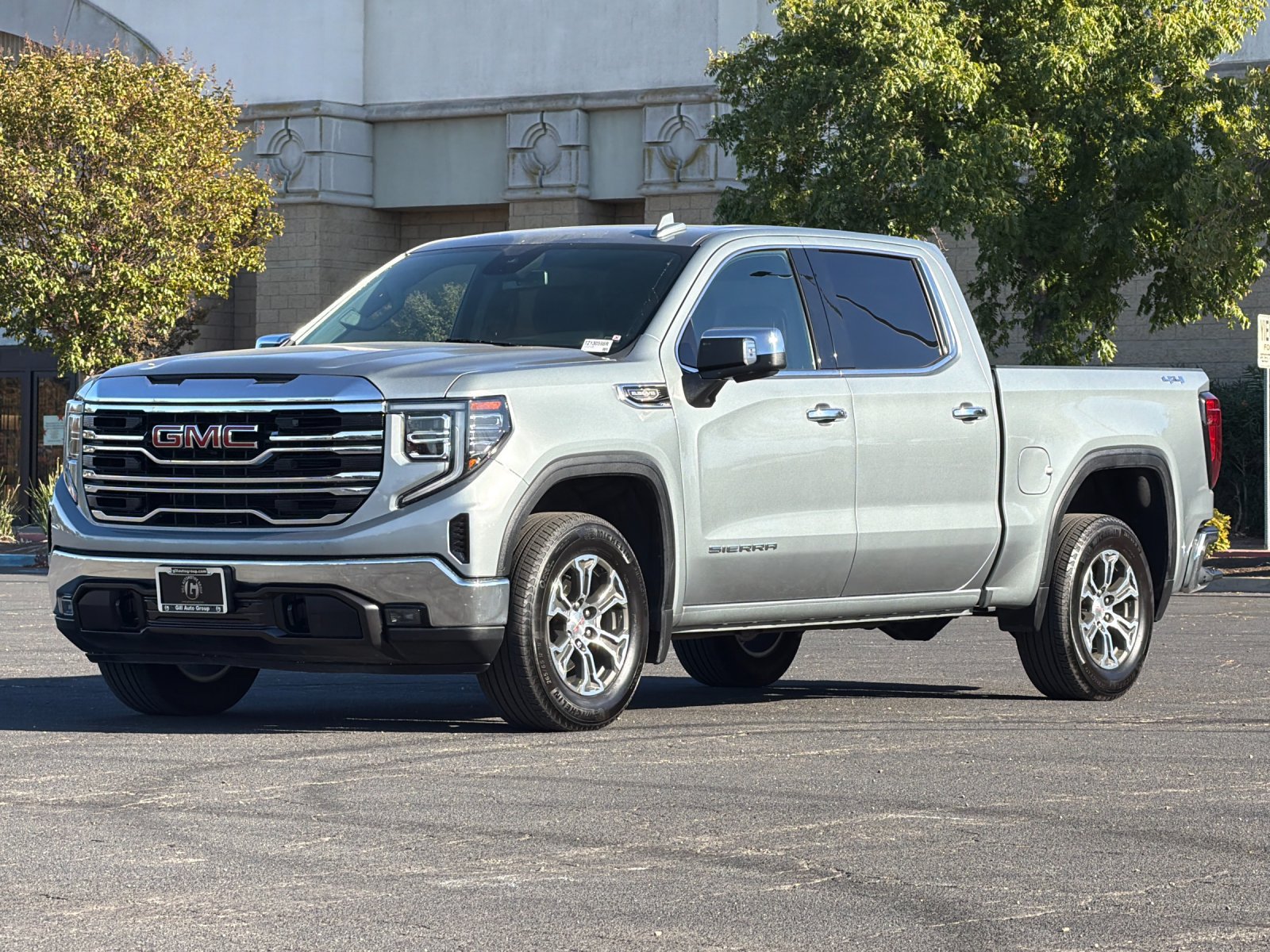 Used 2026 GMC Sierra 1500 SLT AWD/4WD image 8