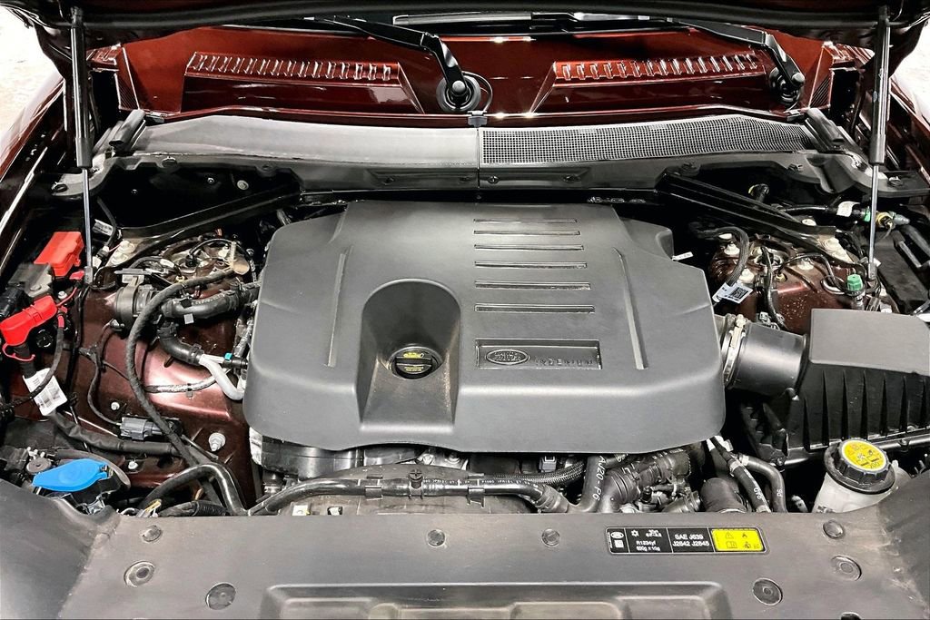 Used 2025 Land Rover Defender 110 Sedona Red Edition image 12