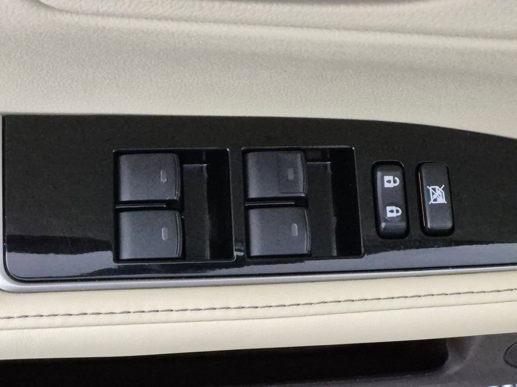 Used 2016 Lexus ES 350 w/ Premium Package w/Wood Trim image 14