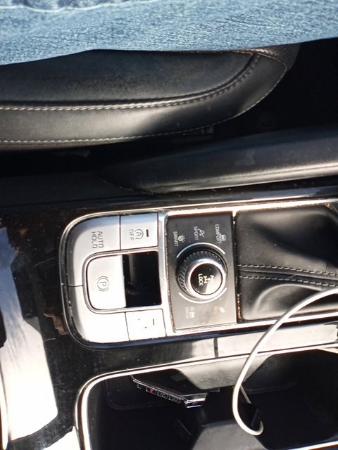 Used 2022 Kia Telluride LX image 19