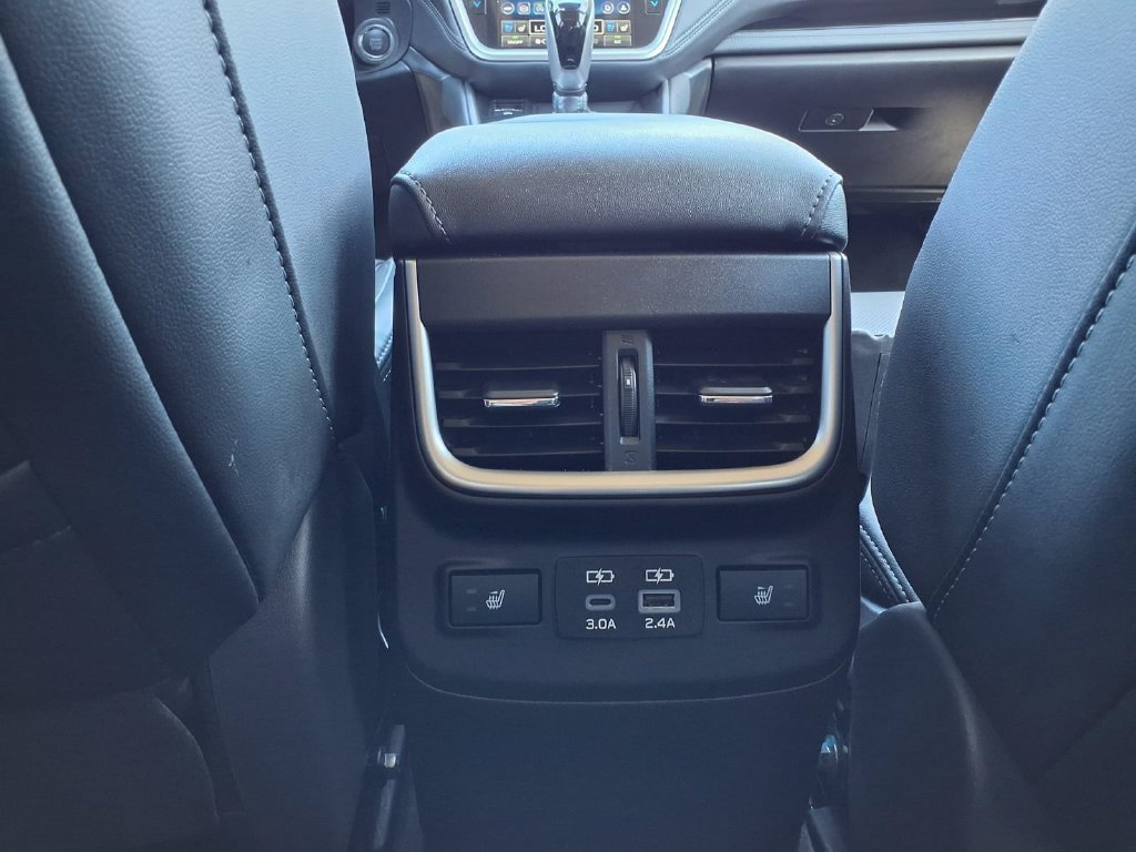 Used 2024 Subaru Outback Touring AWD/4WD image 24